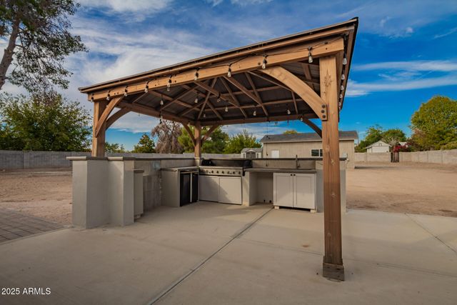 4410 W PORT AU PRINCE Lane, Glendale, AZ 85306