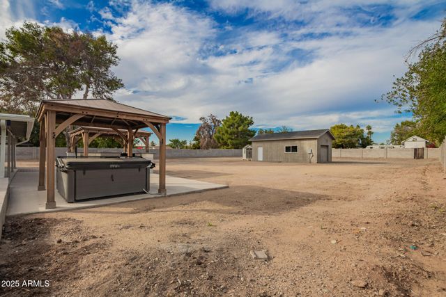 4410 W PORT AU PRINCE Lane, Glendale, AZ 85306