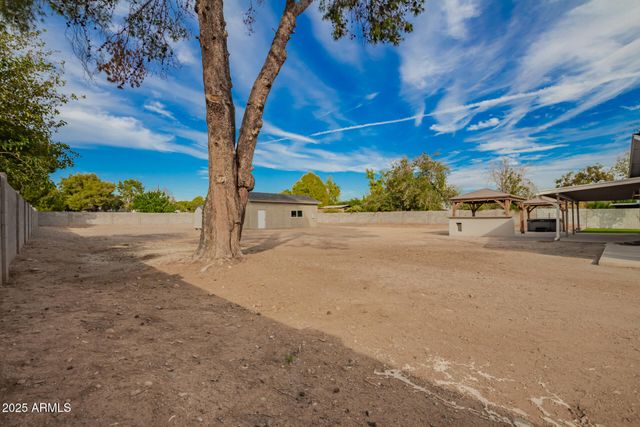 4410 W PORT AU PRINCE Lane, Glendale, AZ 85306