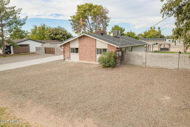 4410 W PORT AU PRINCE Lane, Glendale, AZ 85306