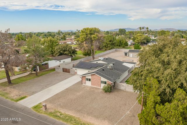 4410 W PORT AU PRINCE Lane, Glendale, AZ 85306