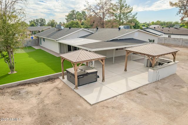 4410 W PORT AU PRINCE Lane, Glendale, AZ 85306