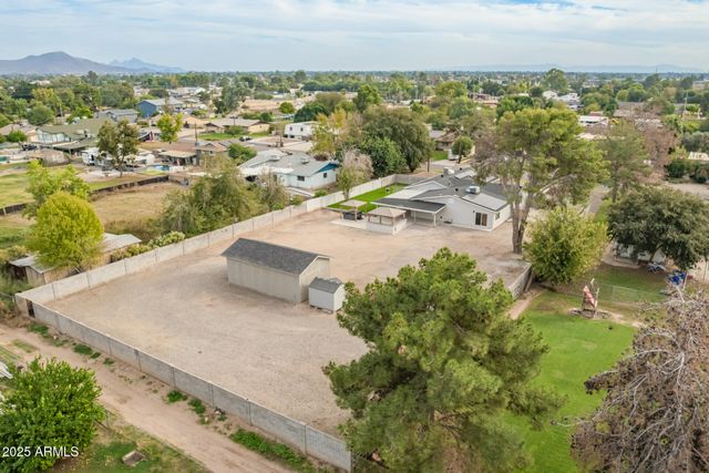 4410 W PORT AU PRINCE Lane, Glendale, AZ 85306