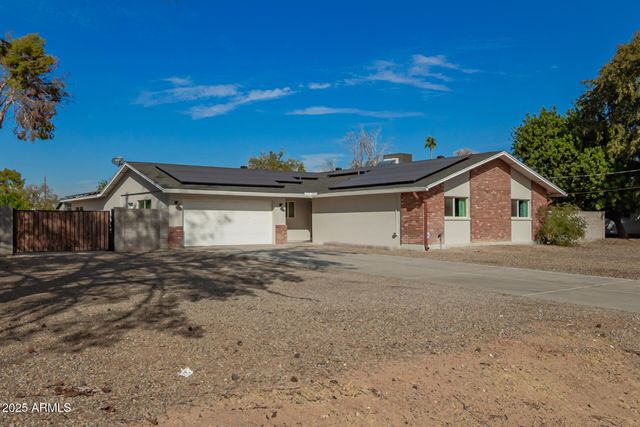 4410 W PORT AU PRINCE Lane, Glendale, AZ 85306