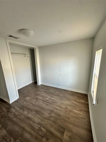 1315-1319 Austin Street, Bay City, TX 77414