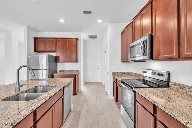 1727 NW 24th PL, Cape Coral, FL 33993