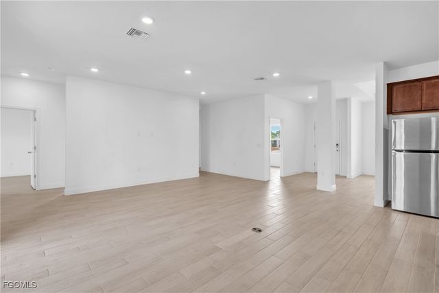 1727 NW 24th PL, Cape Coral, FL 33993