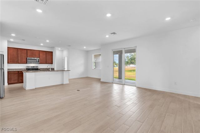 1727 NW 24th PL, Cape Coral, FL 33993