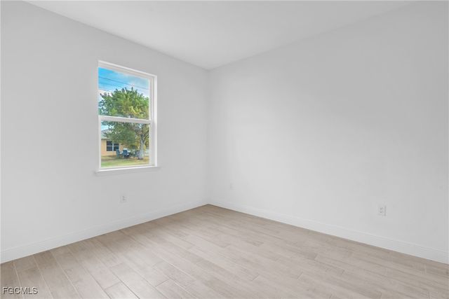 1727 NW 24th PL, Cape Coral, FL 33993