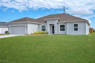 1727 NW 24th PL, Cape Coral, FL 33993