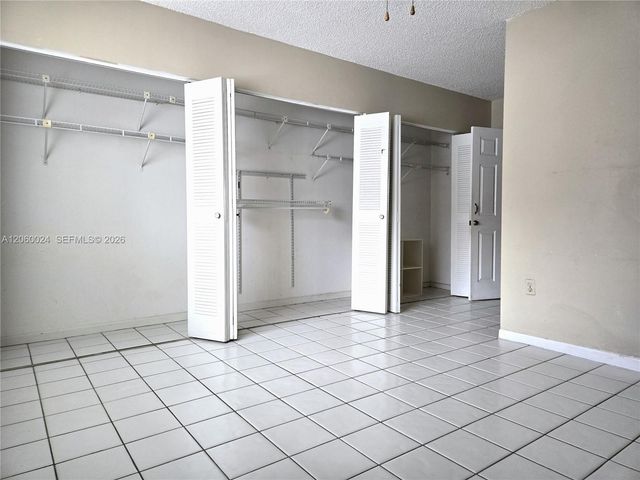900 SW 104th Ct B-206, Miami, FL 33174