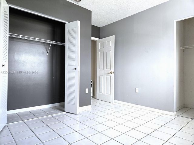 900 SW 104th Ct B-206, Miami, FL 33174