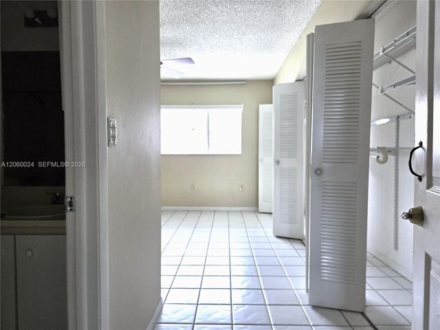 900 SW 104th Ct B-206, Miami, FL 33174