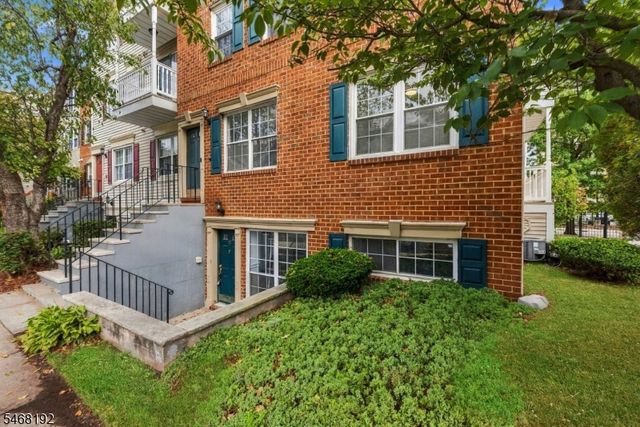 26 Rutgers Dr, Newark City, NJ 07103
