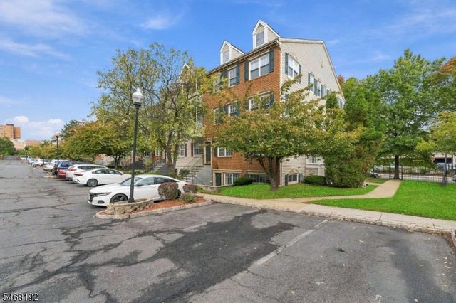 26 Rutgers Dr, Newark City, NJ 07103