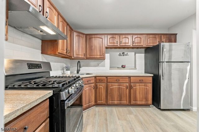 26 Rutgers Dr, Newark City, NJ 07103