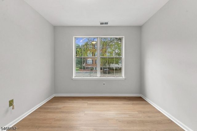 26 Rutgers Dr, Newark City, NJ 07103