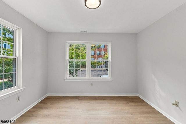 26 Rutgers Dr, Newark City, NJ 07103
