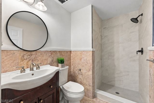 26 Rutgers Dr, Newark City, NJ 07103