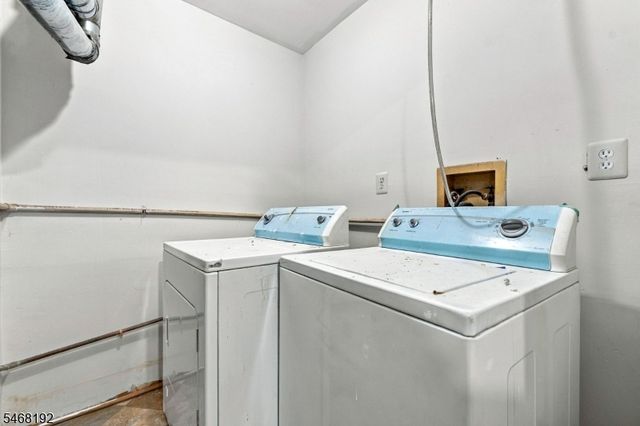 26 Rutgers Dr, Newark City, NJ 07103