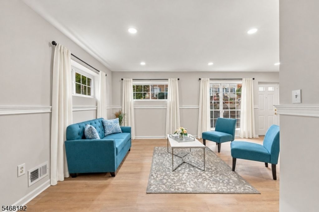 26 Rutgers Dr, Newark City, NJ 07103