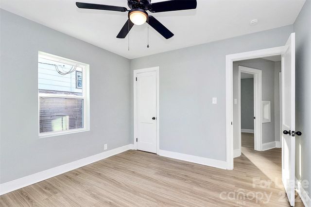 1521 Effingham Road, Charlotte, NC 28208