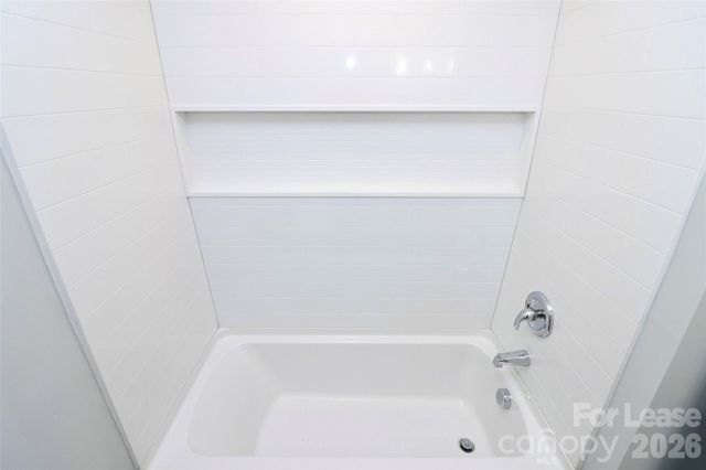 1521 Effingham Road, Charlotte, NC 28208