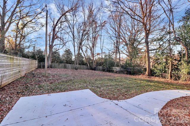1521 Effingham Road, Charlotte, NC 28208