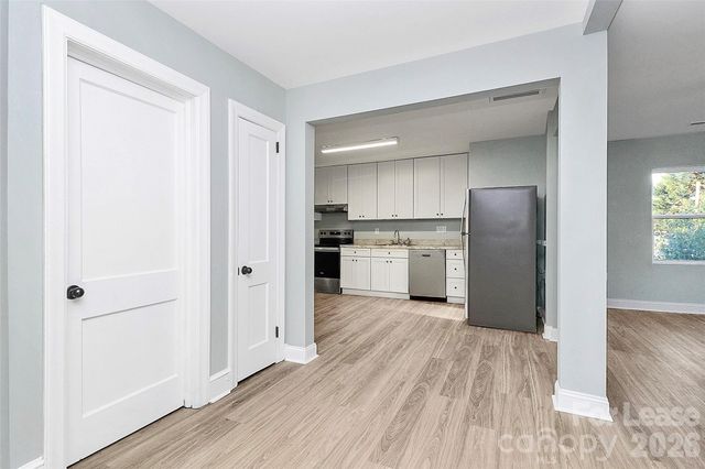 1521 Effingham Road, Charlotte, NC 28208