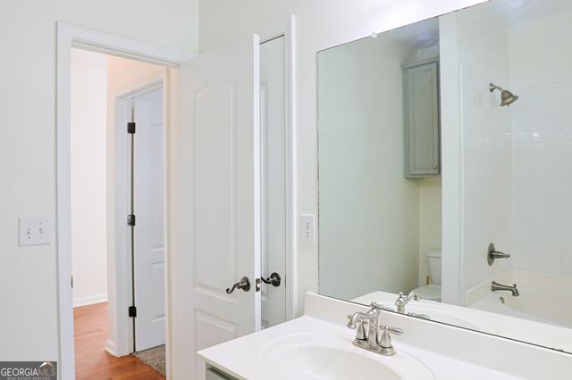 3761 Lake Point Boulevard, Suwanee, GA 30024