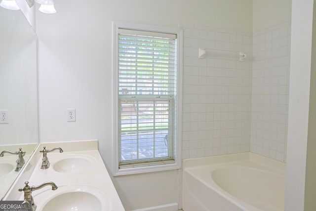 3761 Lake Point Boulevard, Suwanee, GA 30024