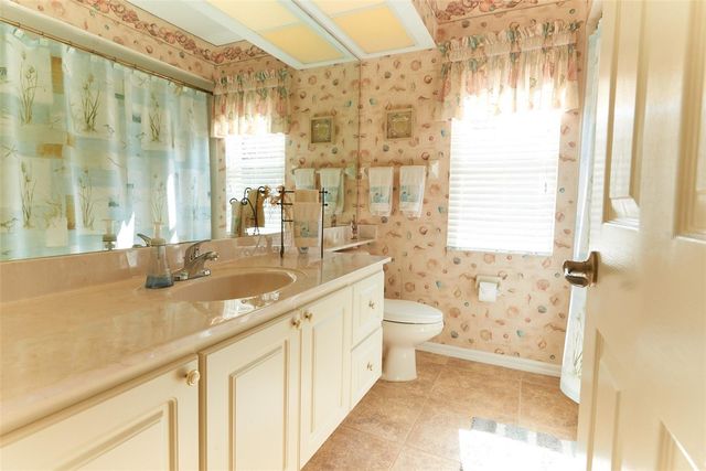 1211 PRISTINE PLACE, Lutz, FL 33549