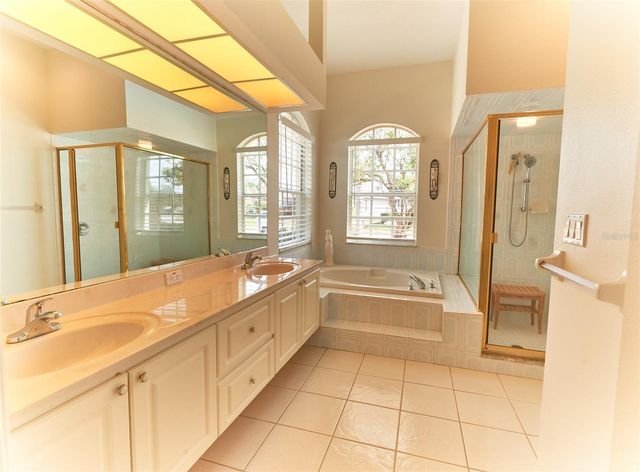 1211 PRISTINE PLACE, Lutz, FL 33549