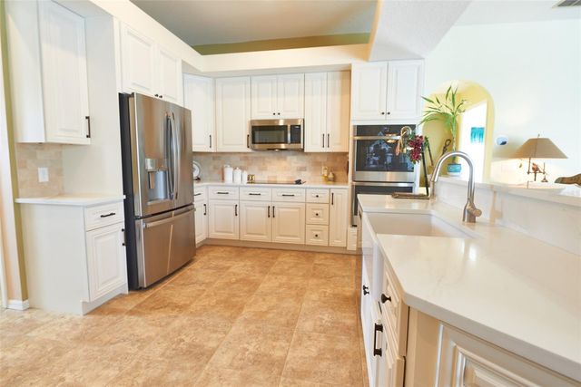 1211 PRISTINE PLACE, Lutz, FL 33549