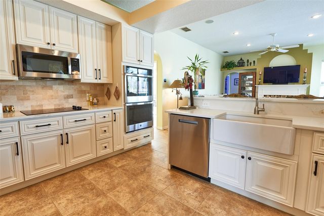 1211 PRISTINE PLACE, Lutz, FL 33549