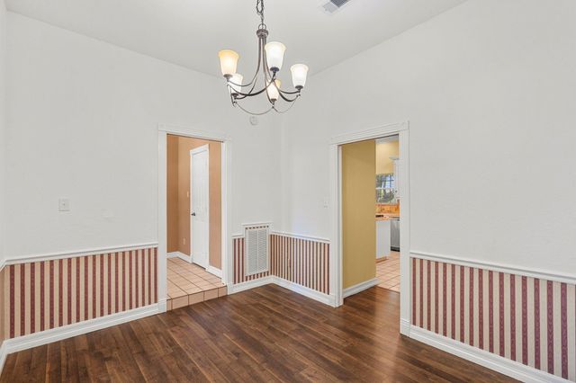 616 Westwood Circle, La Marque, TX 77568