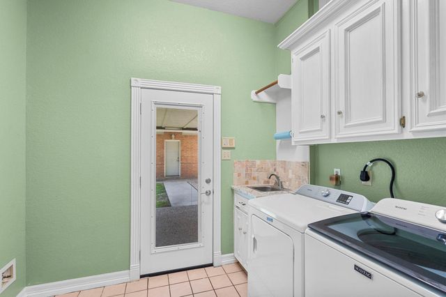616 Westwood Circle, La Marque, TX 77568