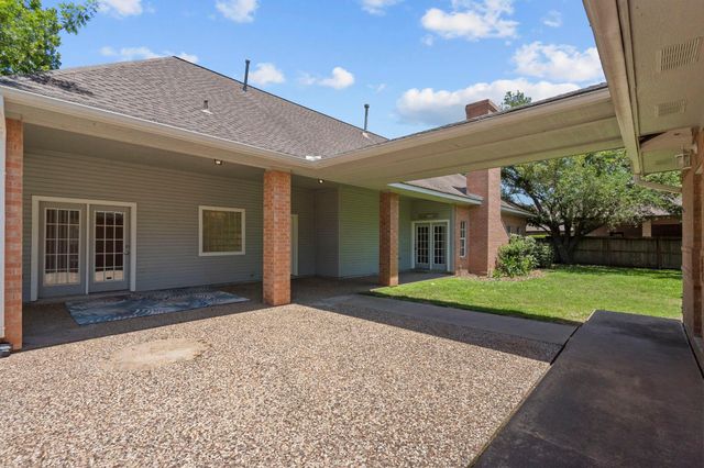 616 Westwood Circle, La Marque, TX 77568