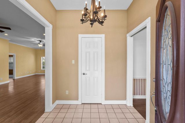 616 Westwood Circle, La Marque, TX 77568