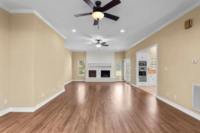 616 Westwood Circle, La Marque, TX 77568