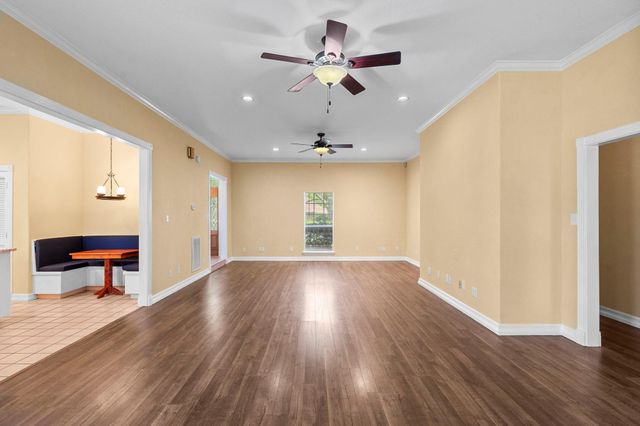 616 Westwood Circle, La Marque, TX 77568