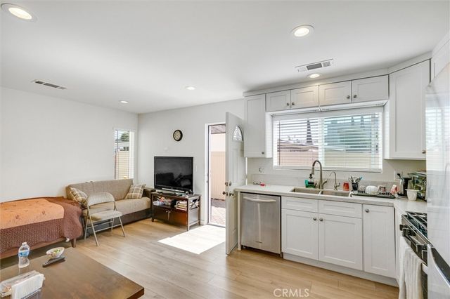 18544 Bryant Street, Northridge, CA 91324