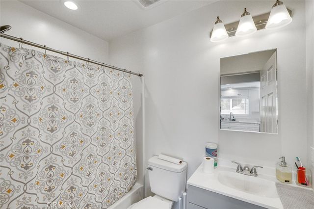 18544 Bryant Street, Northridge, CA 91324
