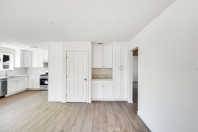 18544 Bryant Street, Northridge, CA 91324