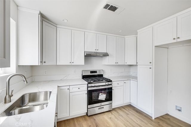18544 Bryant Street, Northridge, CA 91324