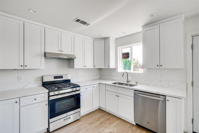 18544 Bryant Street, Northridge, CA 91324