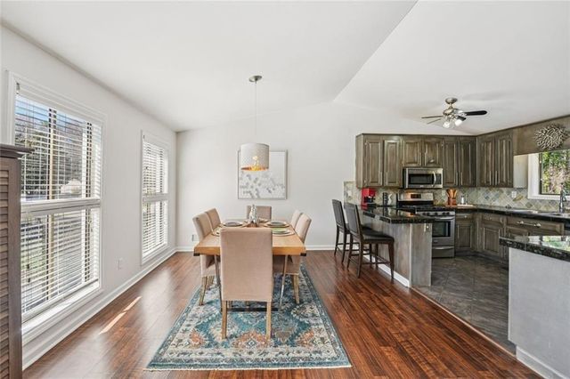 407 Hobo Lane, Woodstock, GA 30189