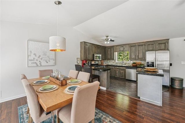 407 Hobo Lane, Woodstock, GA 30189