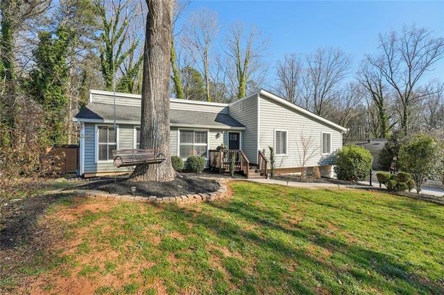 407 Hobo Lane, Woodstock, GA 30189