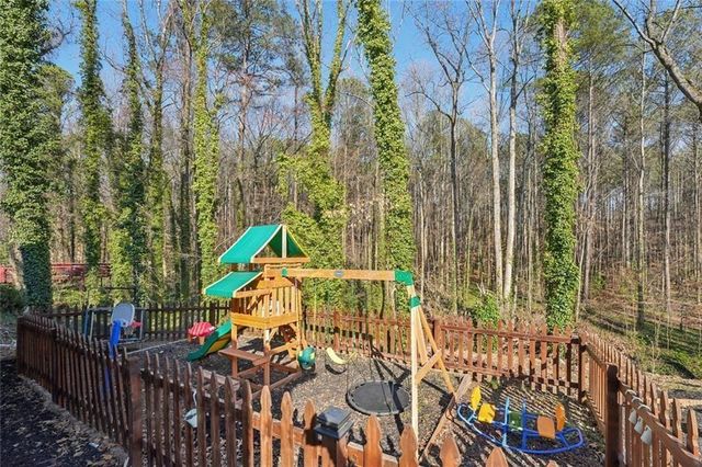 407 Hobo Lane, Woodstock, GA 30189